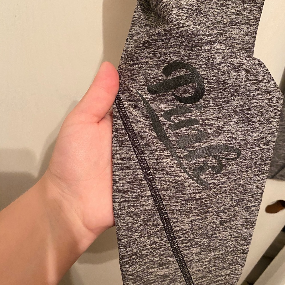 PINK Leggings
